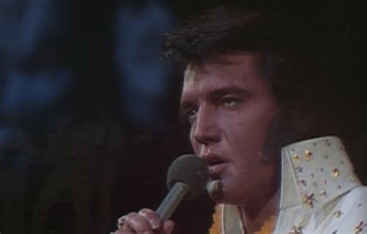 De Quoi Est Mort Elvis Presley Et A Quel Age