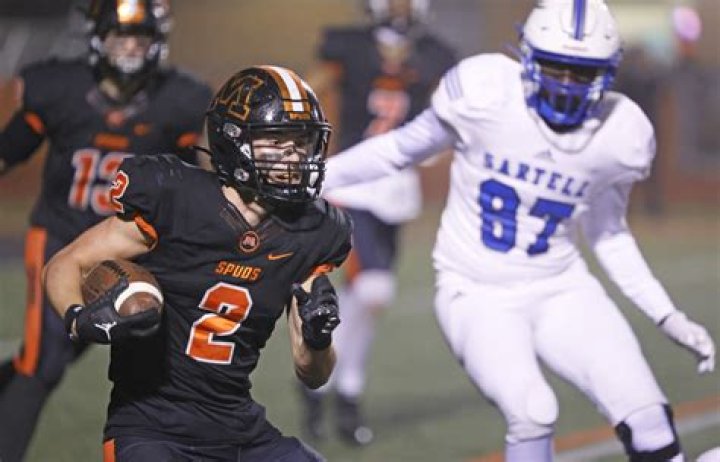 Jason Thielges, a Football Coach at Moorhead High School, Died by Suicide