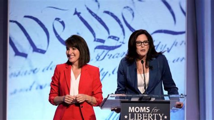 Moms for Liberty co-founder Tiffany Justice being questioned on de facto book bans discussed by Ali Velshi and Susan Del Percio